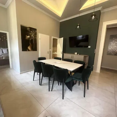 Orangehomes High Class 4 Bedroom *