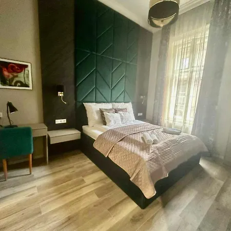 Orangehomes High Class 4 Bedroom Budapest