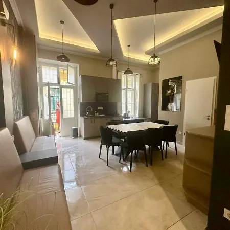 Orangehomes High Class 4 Bedroom Budapest